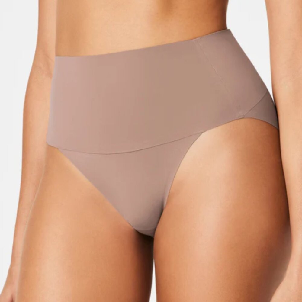 SPANXsupersmooth Undie-tectable Hi-Leg Brief